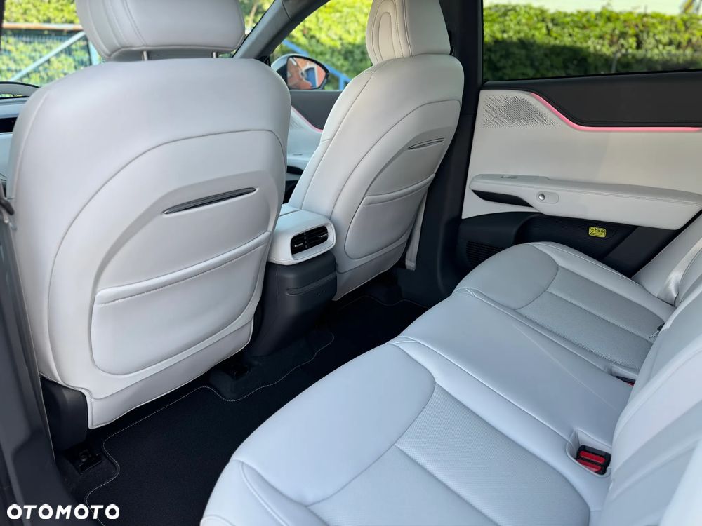 XPeng G6 80.8 kWh AWD Performance PRO - 32