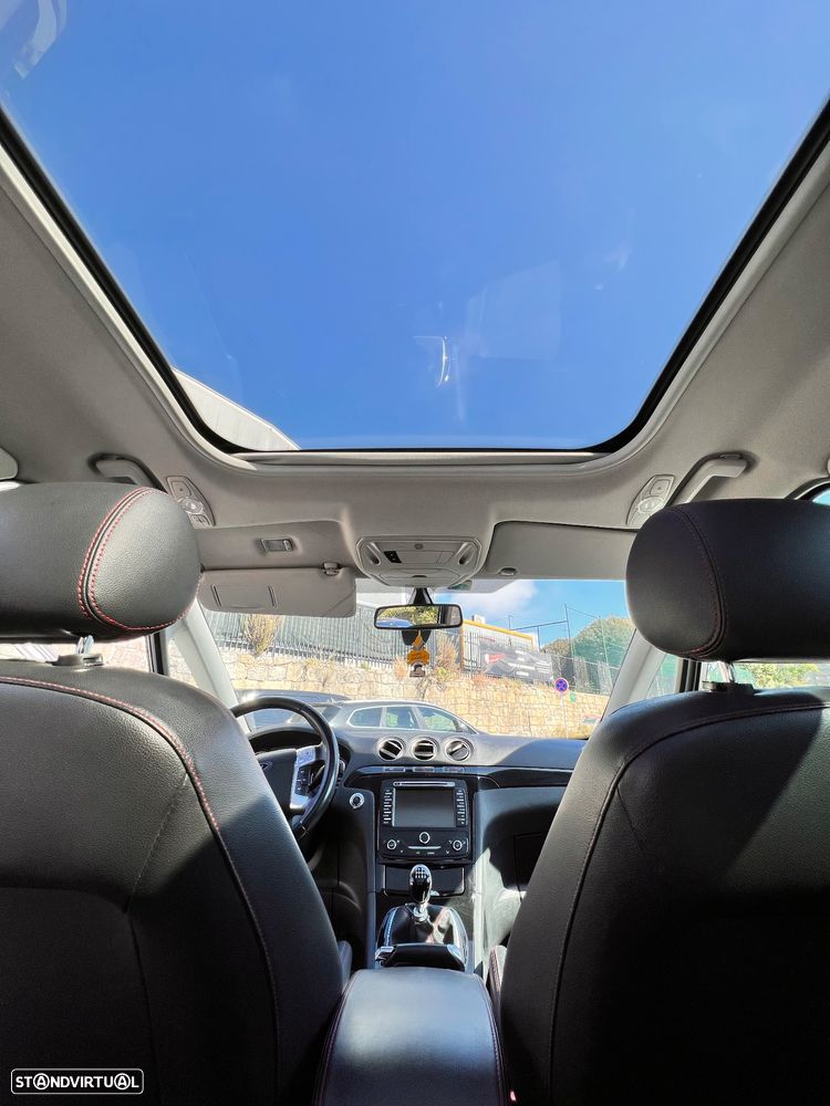 Ford S-Max 2.2 TDCi Titanium 7L - 13