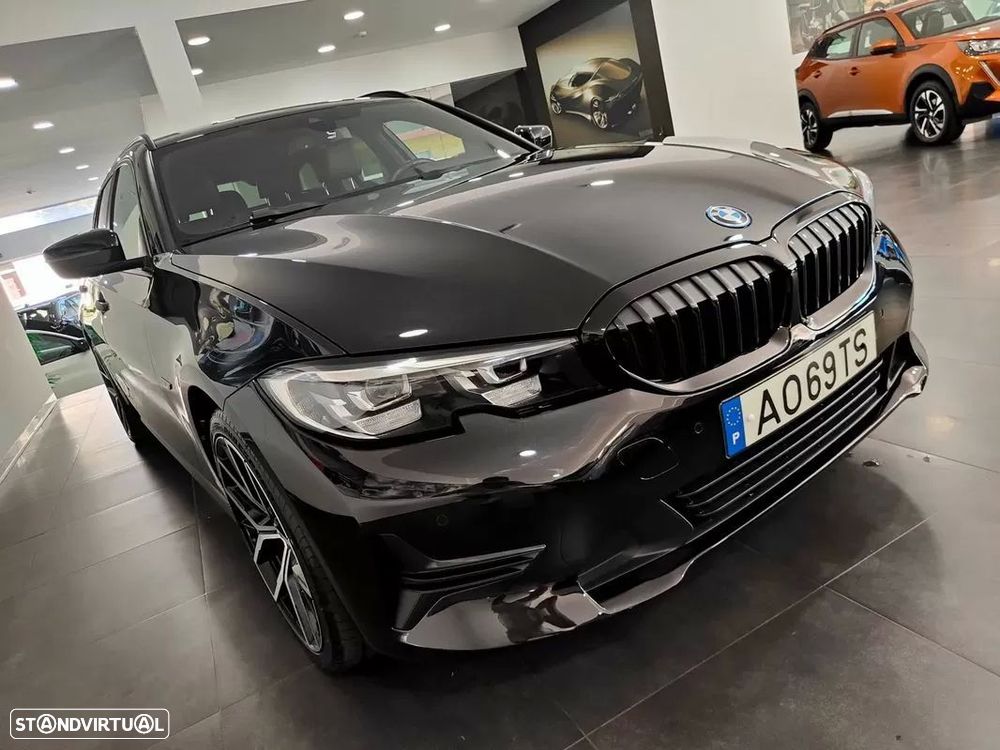 BMW 320 e Line Sport Auto — fotografia 20