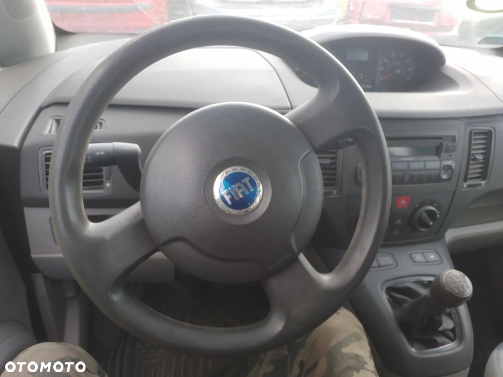 FIAT IDEA 03-10 1.3 16V MJTD CF4  KOLOR 632 LAMPA PRZÓD PRAWA LEWA - 16