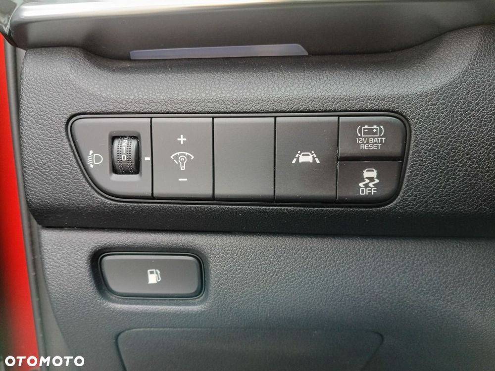 Kia Niro 1.6 GDI Hybrid Business Line - 24