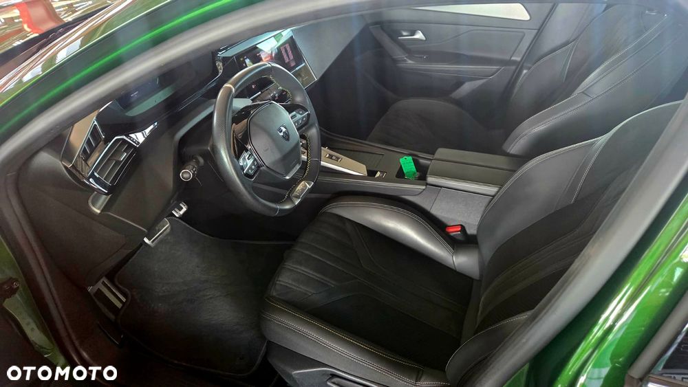 Peugeot 308 - 35