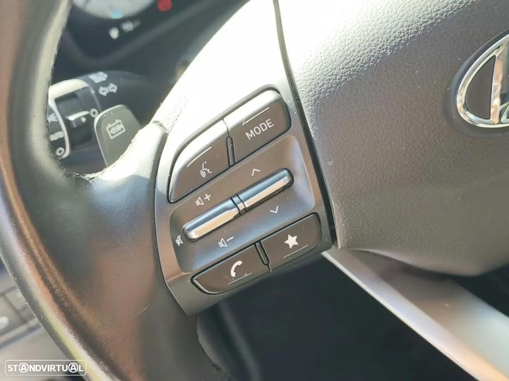 Hyundai Kauai 64 kWh Premium+P.Premium - 23