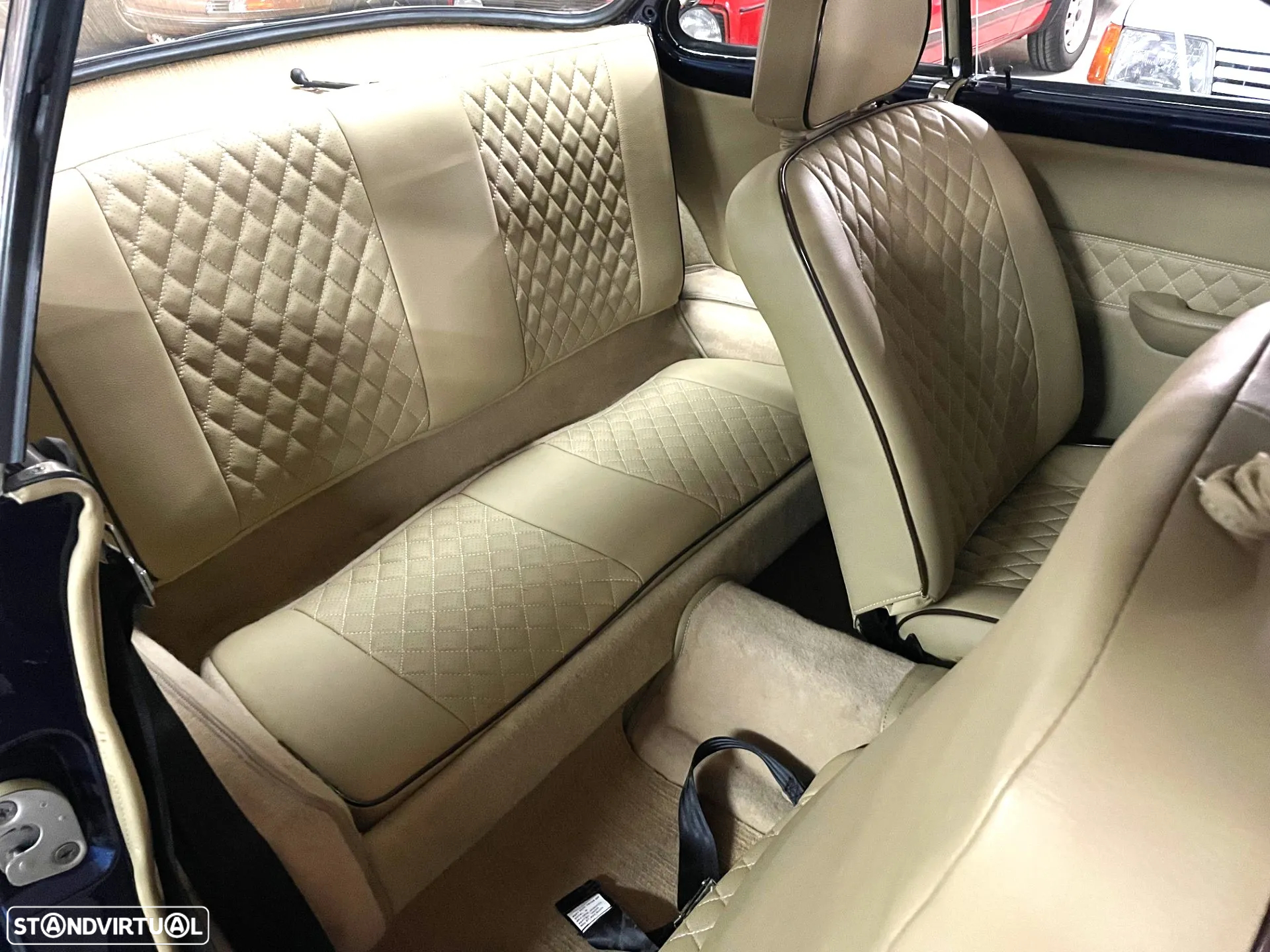 VW Karmann Ghia - 12