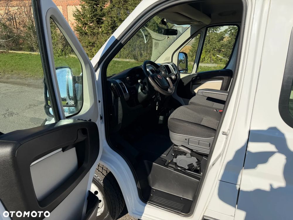 Fiat Ducato * 2.3 / 130KM * DOKA / Brygadówka * Skrzyniowy * 7 Osób * - 23