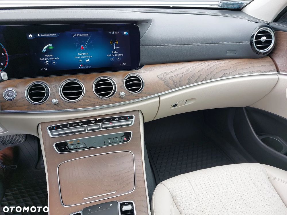 Mercedes-Benz Klasa E 220 d 4-Matic Avantgarde - 12