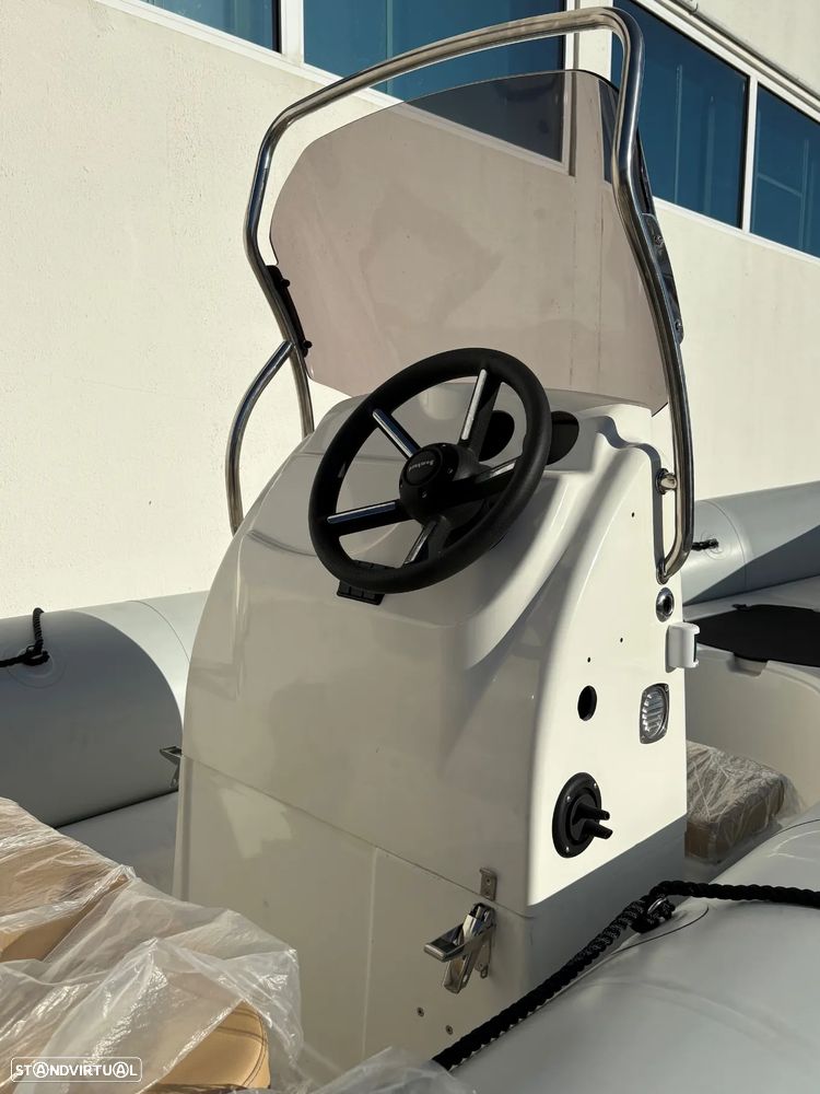 Bombard 550 Sunrider - 8