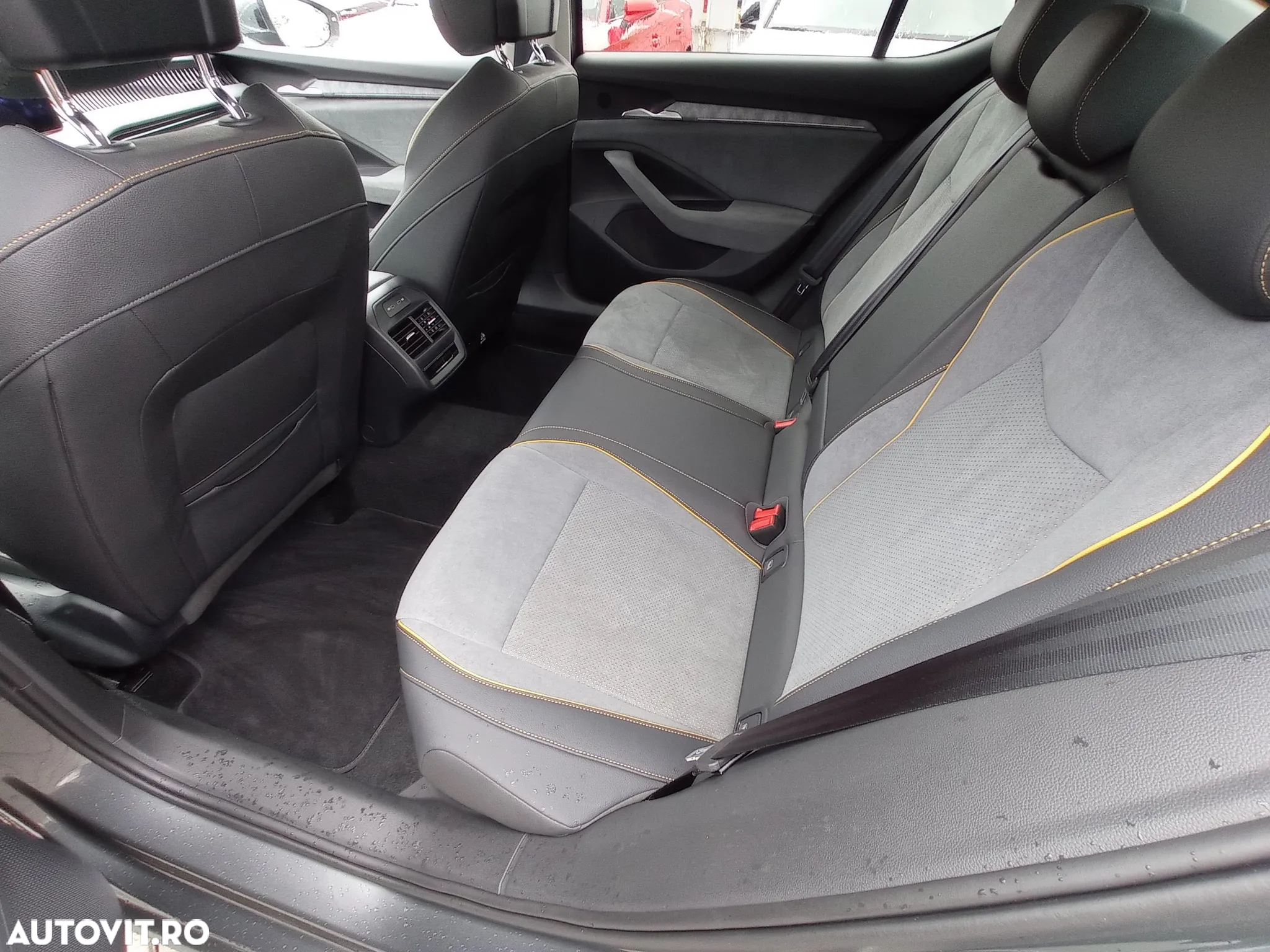 Skoda Superb 2.0 TDI 150 CP DSG Selection - 38