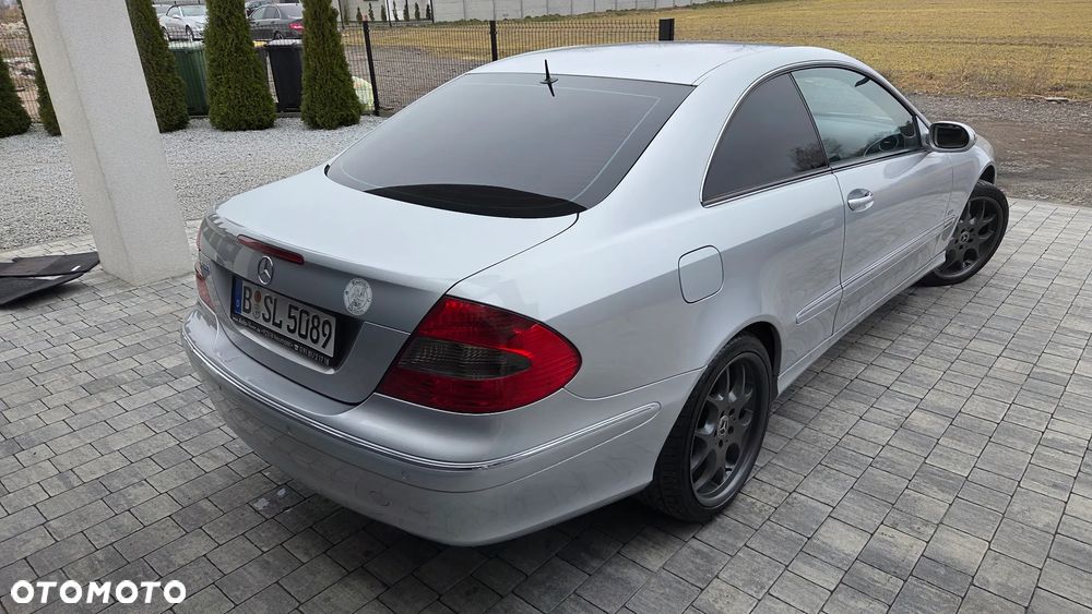 Mercedes-Benz CLK - 26
