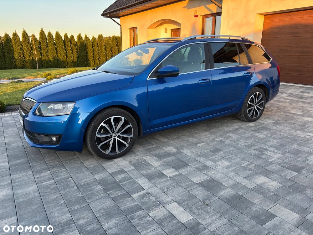 Skoda Octavia 2.0 TDI Elegance DSG - 4