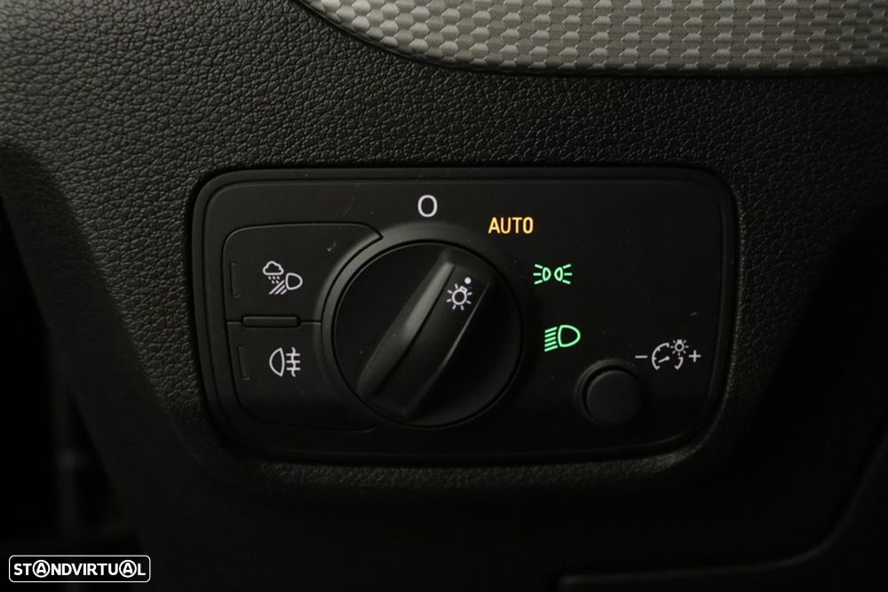 Audi Q2 35 TFSI Advanced - 18