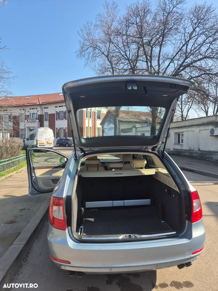 Skoda Superb 2.0 TSI Elegance DSG - 10