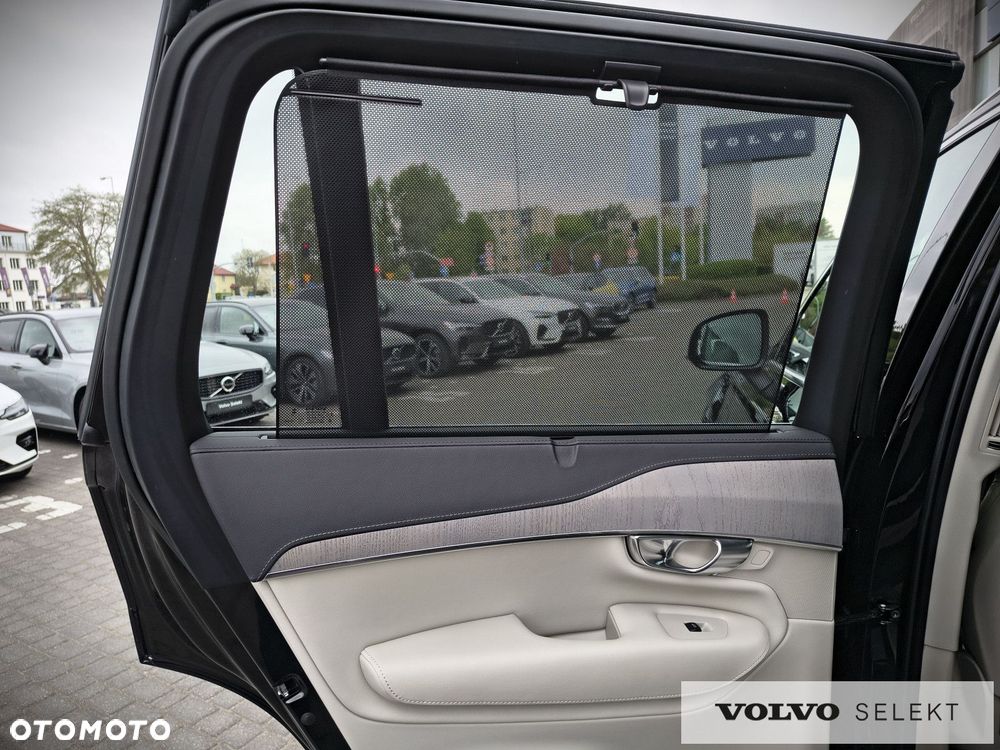 Volvo XC 90 - 31