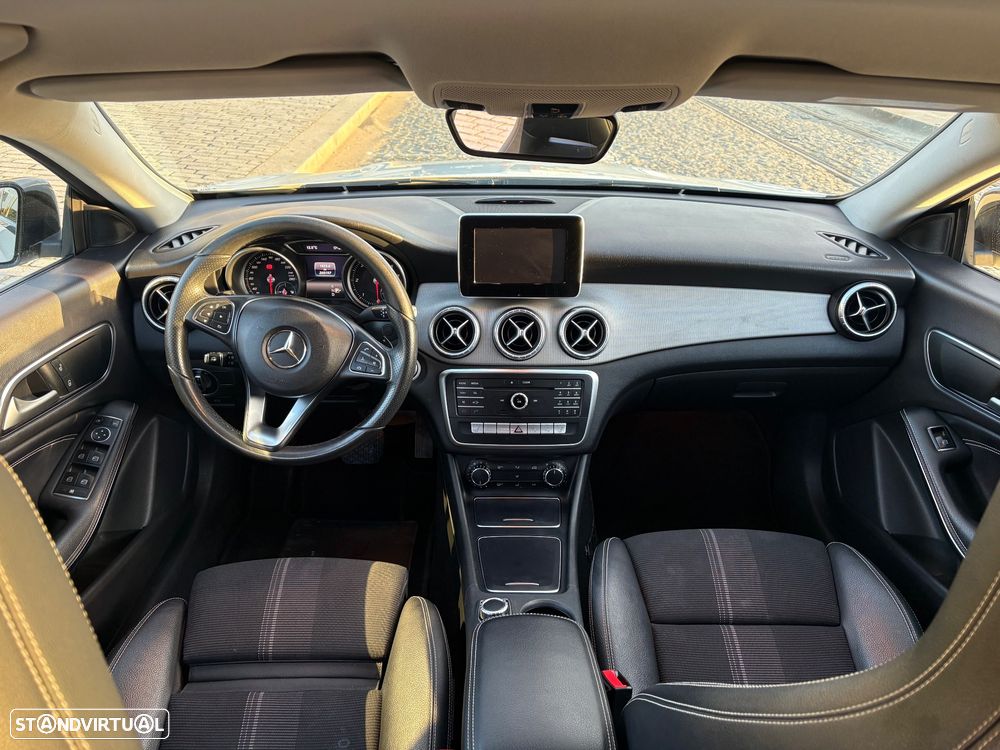 Mercedes-Benz CLA 180 d Shooting Brake Urban Aut. - 14