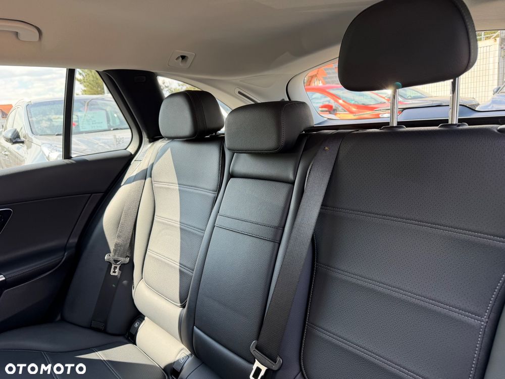 Mercedes-Benz Klasa C 200 d mHEV Business Edition - 28