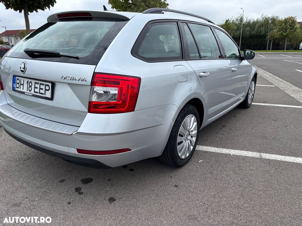 Skoda Octavia Combi Diesel 1.6 TDI Active - 6