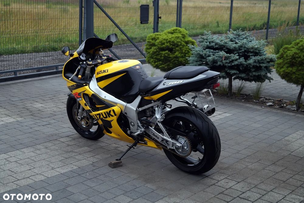 Suzuki GSX-R - 9