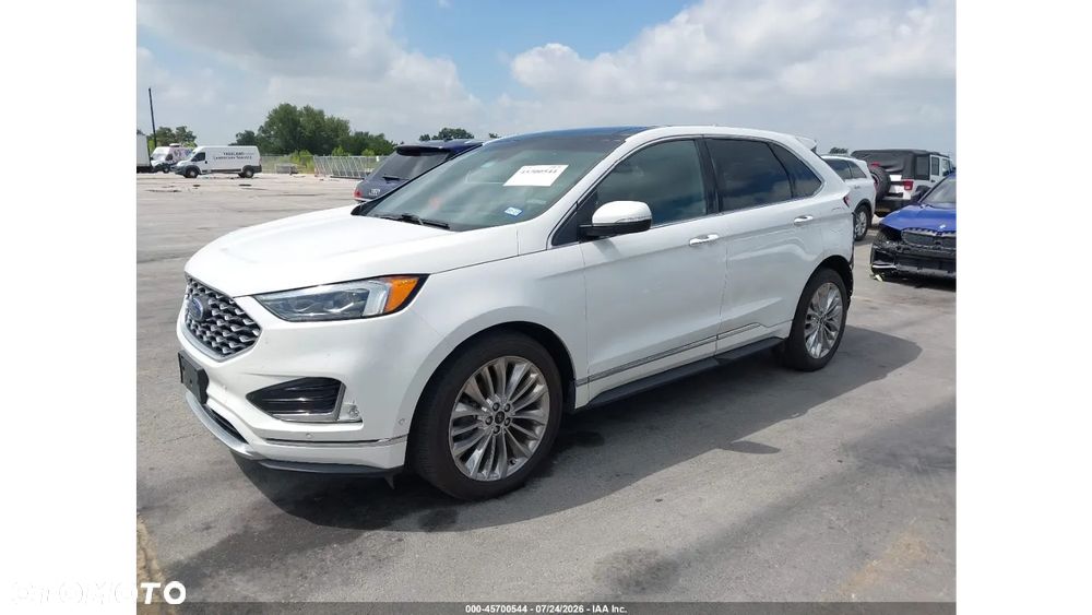 Ford Edge - 2