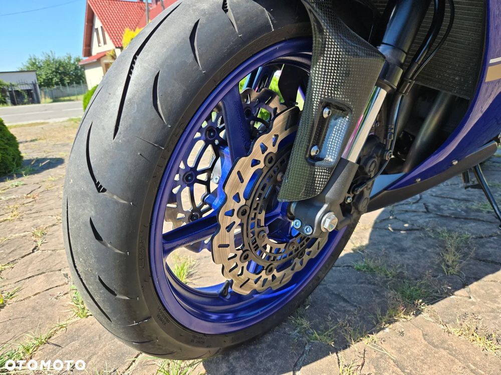 Yamaha YZF - 16
