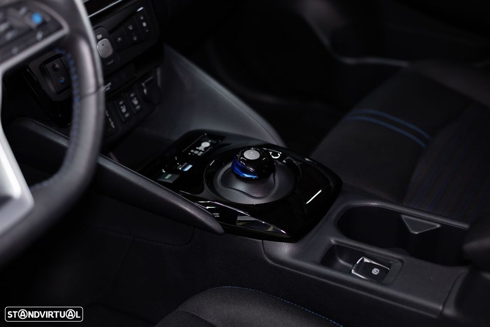 Nissan Leaf N-Connecta Full Led - 38