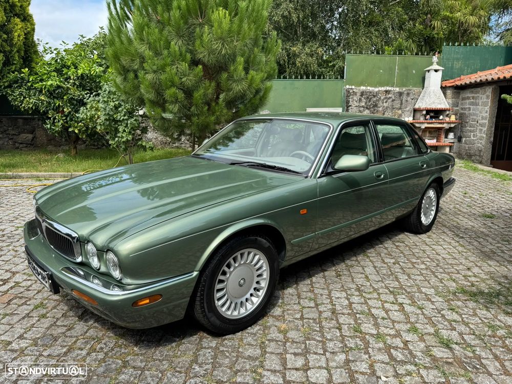 Jaguar XJ - 15