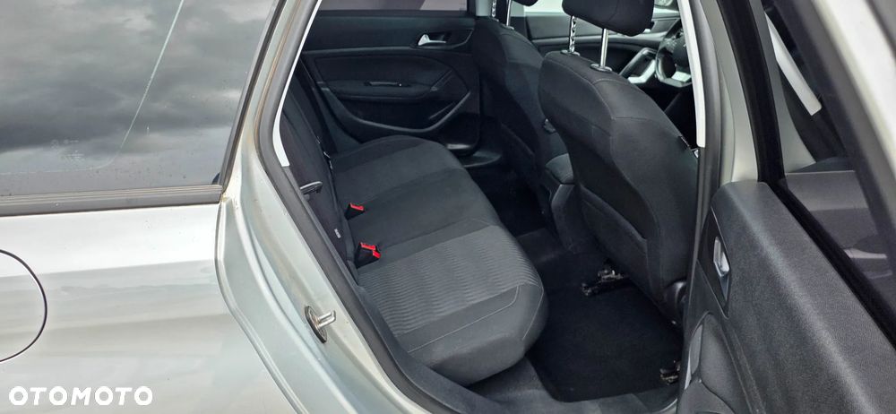 Peugeot 308 1.6 BlueHDi Business Line S&S - 18