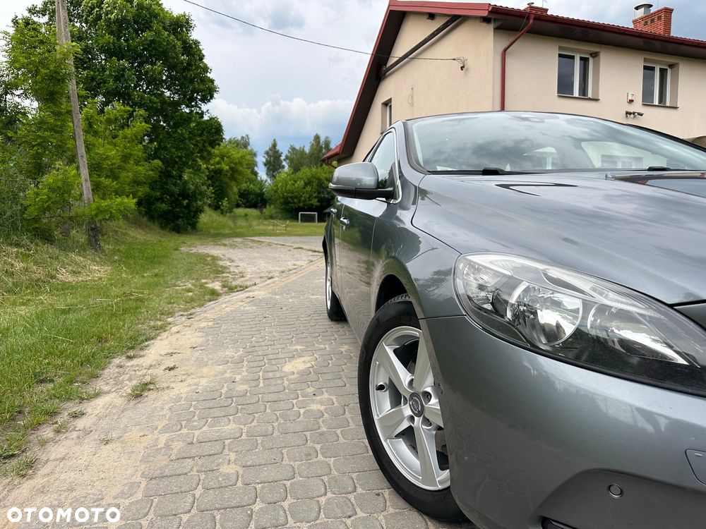 Volvo V40 D2 Momentum - 8