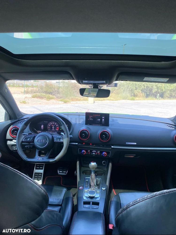 Audi RS3 S tronic - 9