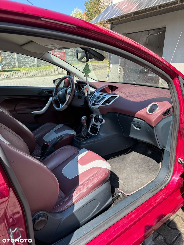 Ford Fiesta 1.6 Sport - 8