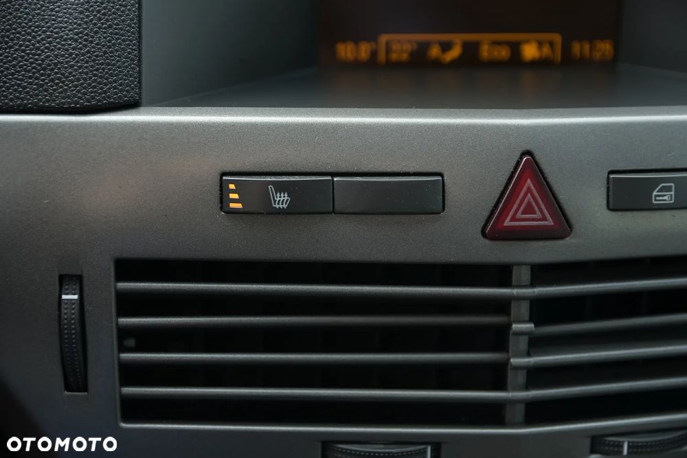 Opel Astra - 33