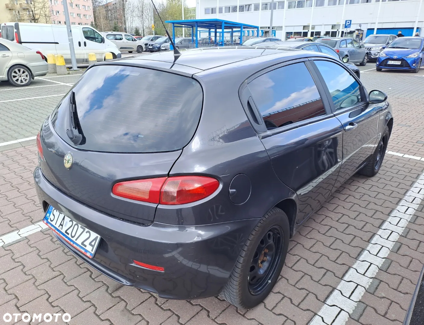 Alfa Romeo 147 1.6 Twin Spark Distinctive - 3