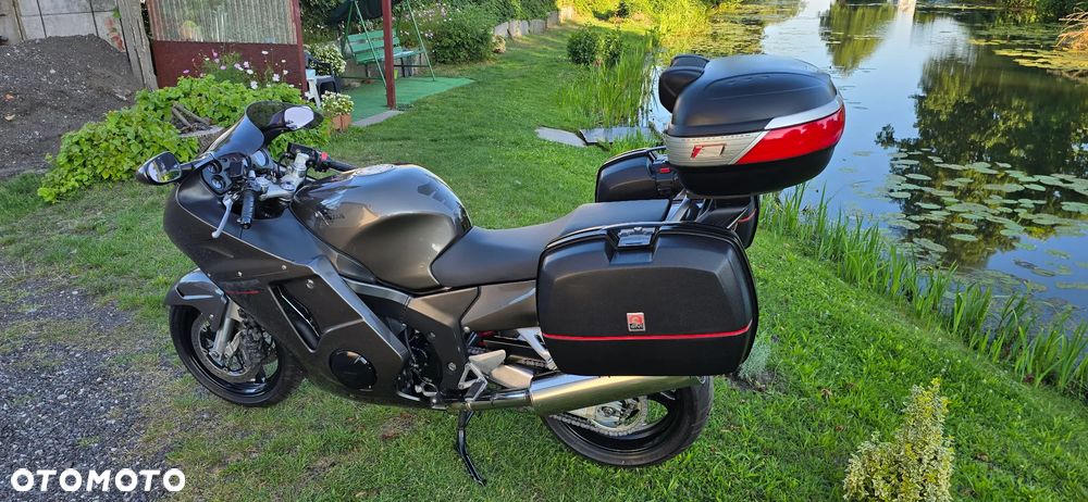 Honda CBR - 8