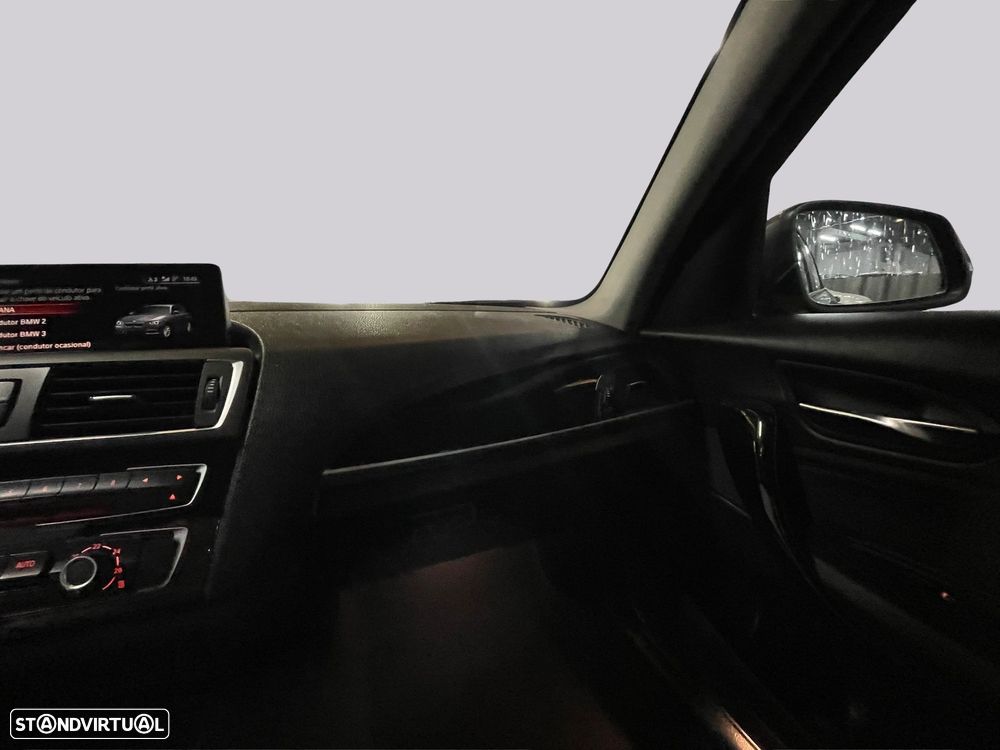 BMW 118 d — fotografia 8