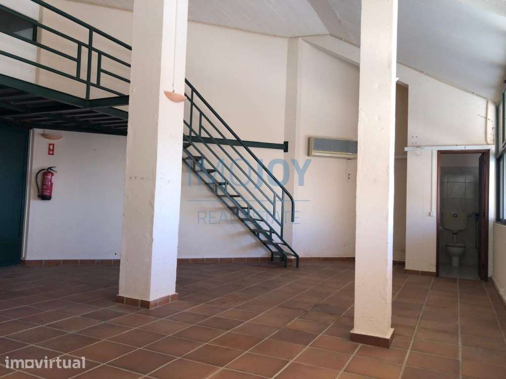 Espaço Exclusivo na Prestigiada Marina de Vilamoura - Grande imagem: 2/12