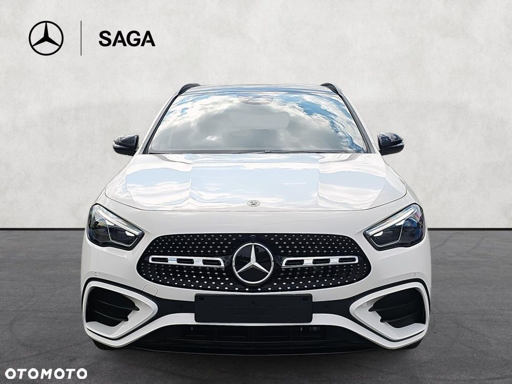 Mercedes-Benz GLA - 3