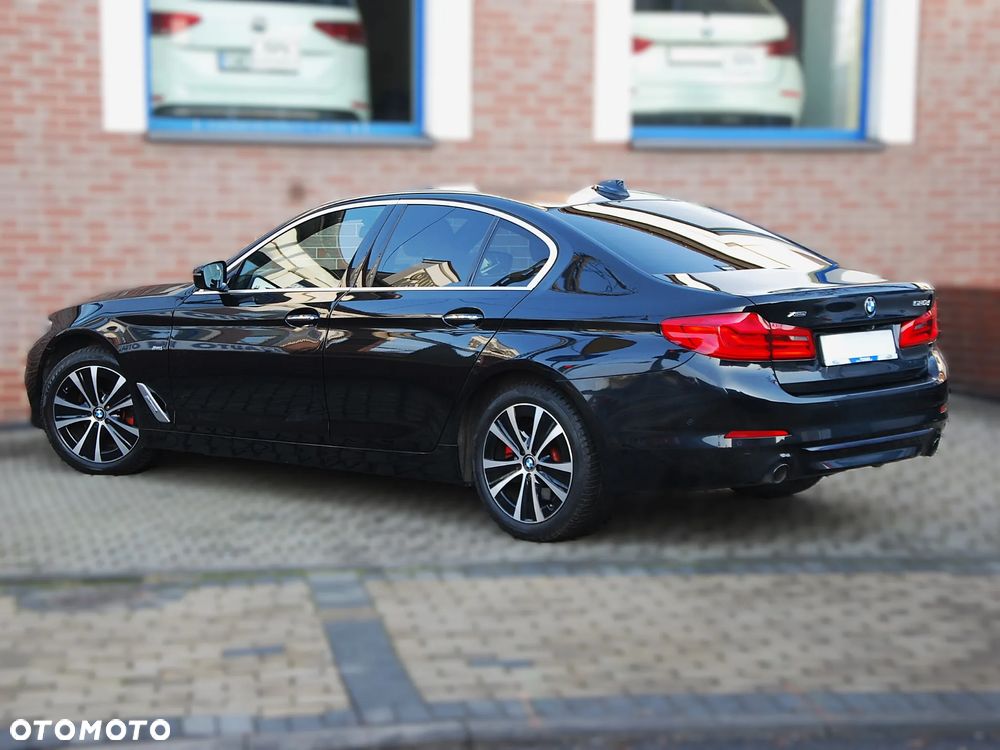 BMW Seria 5 520d xDrive M Sport sport - 4