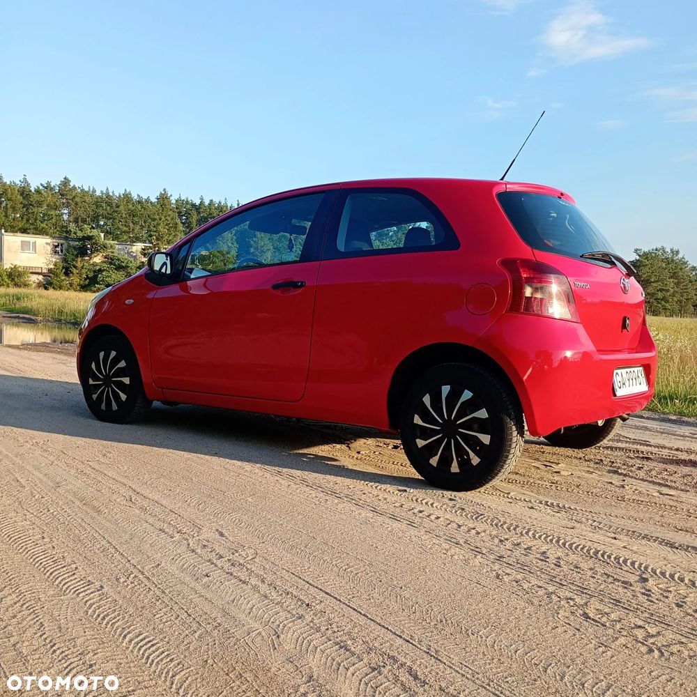 Toyota Yaris 1.0 Terra - 7