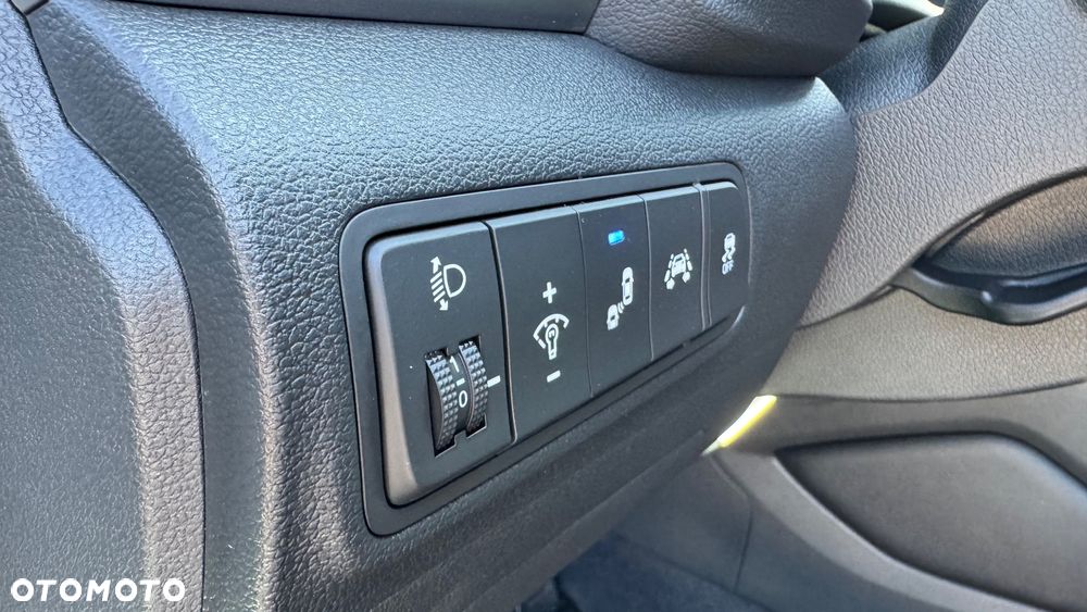 Hyundai Tucson blue 1.7 CRDi 2WD Style - 38