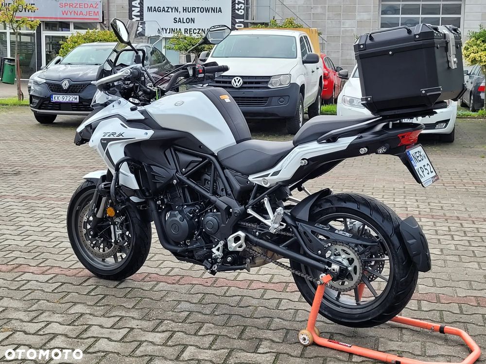 Benelli TRK 502 - 11