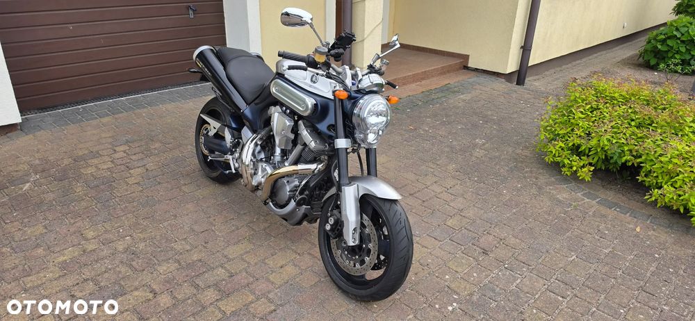 Yamaha MT - 7