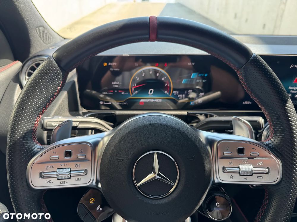 Mercedes-Benz GLA AMG 35 4-Matic - 15