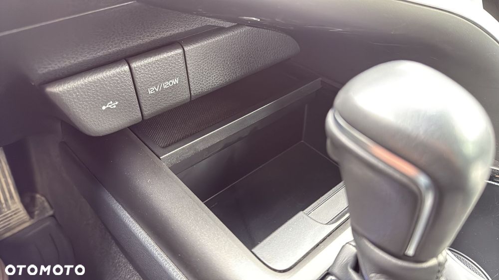 Toyota Camry 2.5 Hybrid Prestige CVT - 23