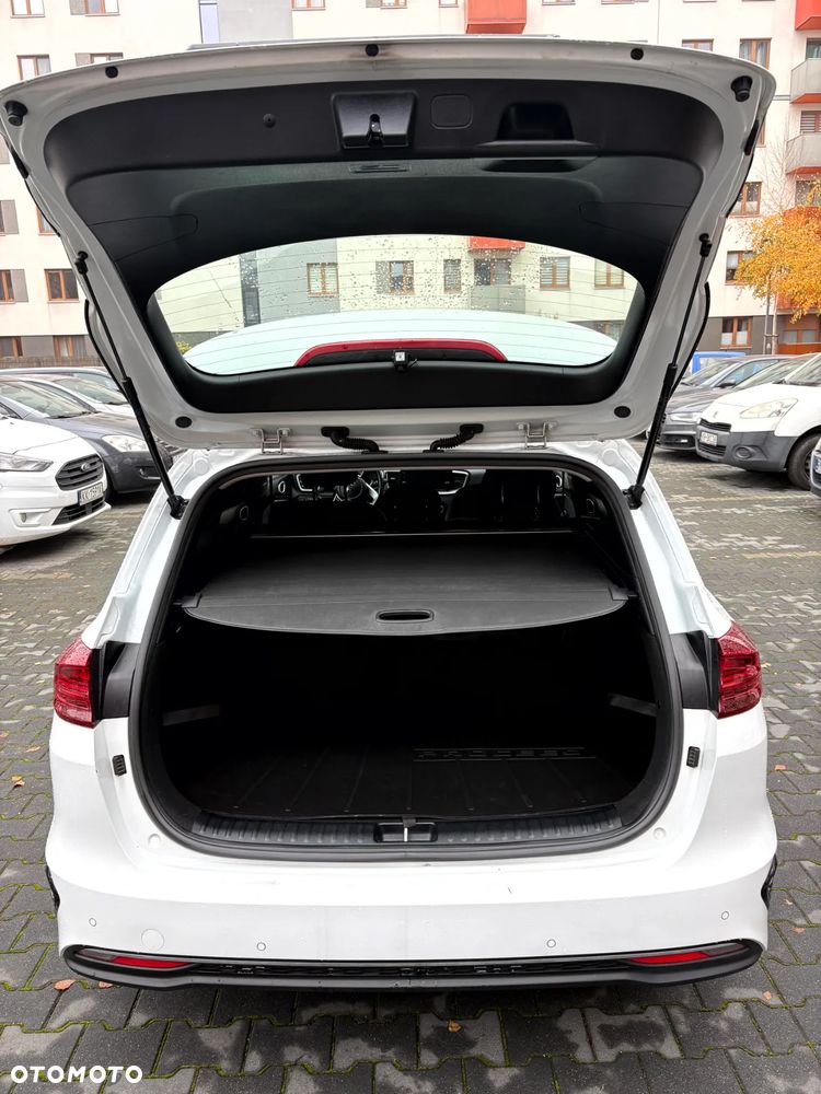 Kia Ceed 1.4 T-GDI M DCT - 20