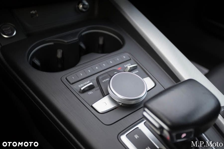 Audi A4 Limousine - 32