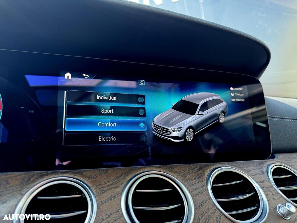 Mercedes-Benz E - 32