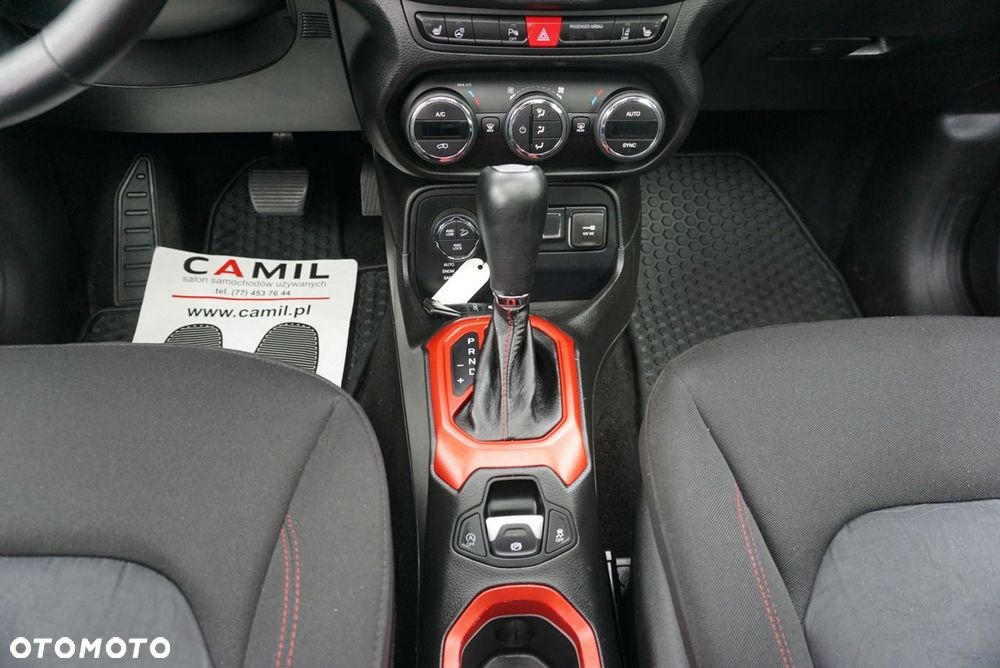 Jeep Renegade - 25