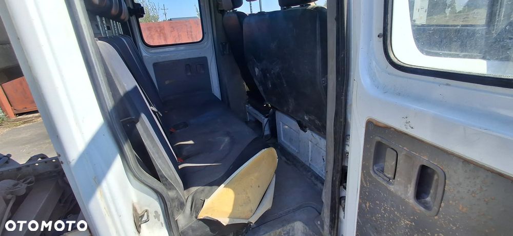 Mercedes-Benz Sprinter - 14