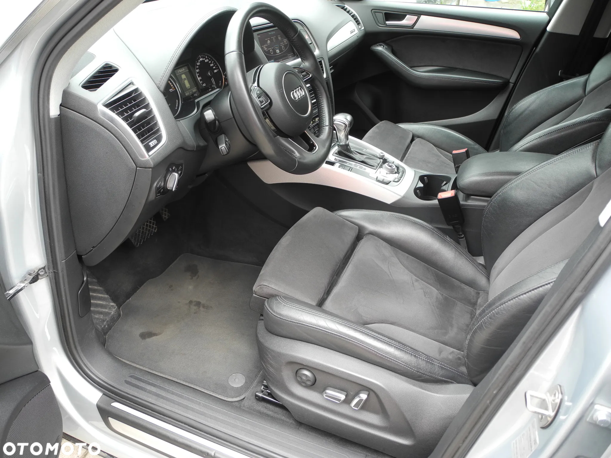 Audi Q5 2.0 TFSI Hybrid Quattro Tiptronic - 14