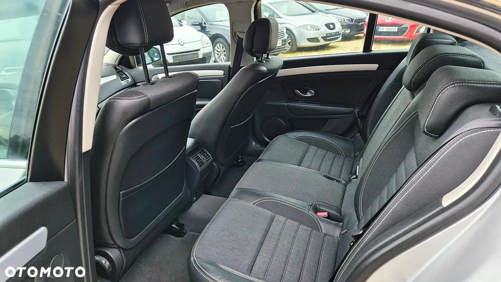 Renault Laguna 2.0 T Bose Edition - 31