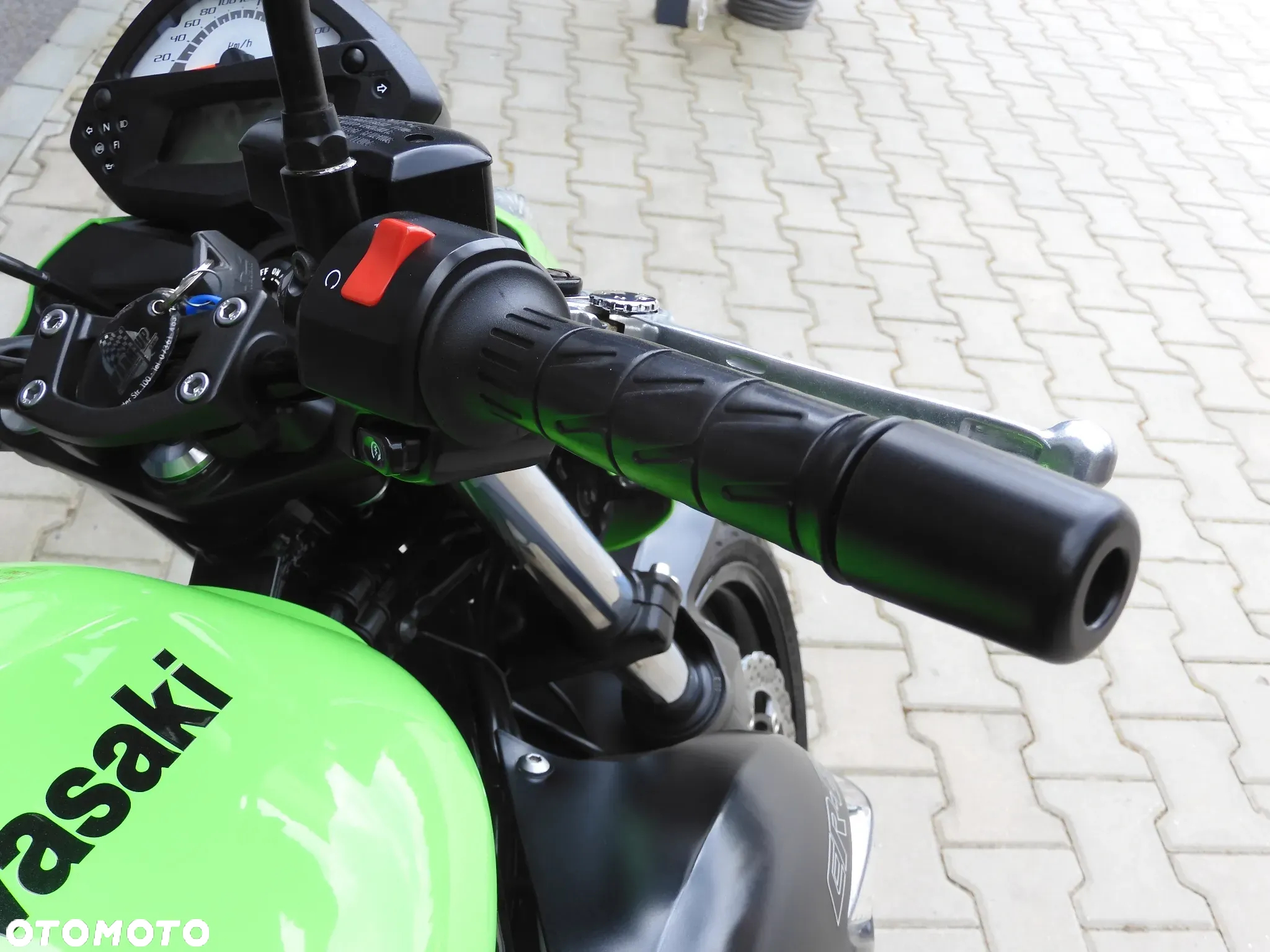 Kawasaki ER - 9